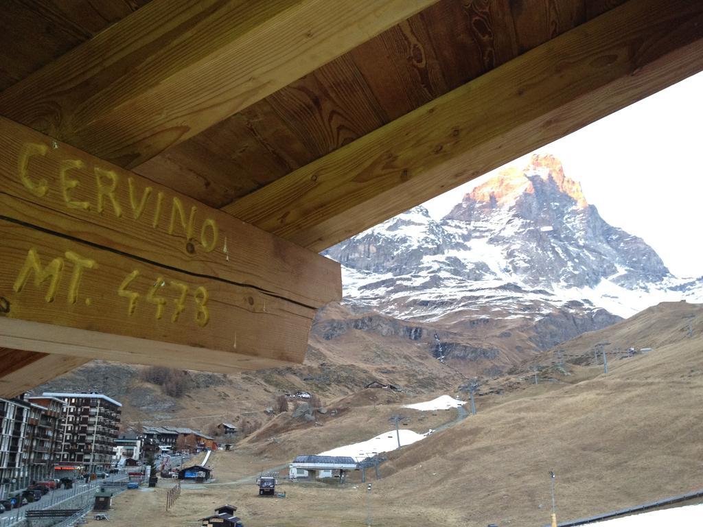 Hotel Meublé Gorret Breuil-Cervinia Habitación foto