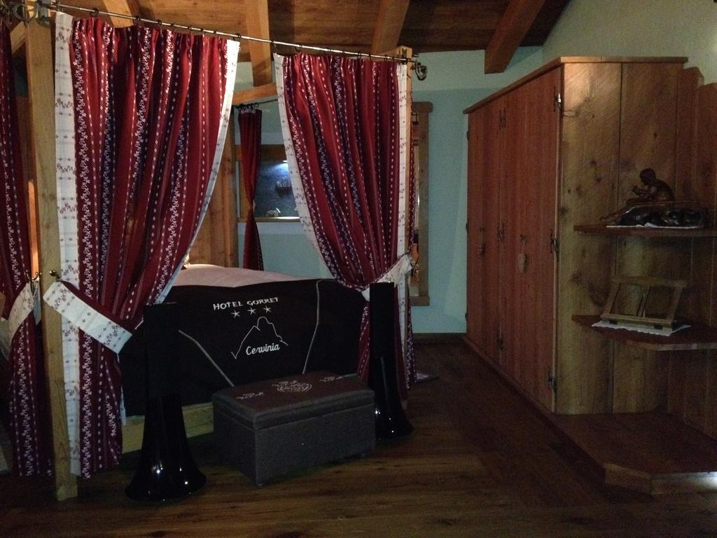 Hotel Meublé Gorret Breuil-Cervinia Habitación foto