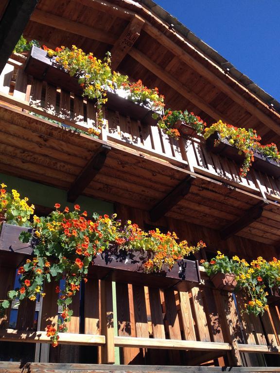 Hotel Meublé Gorret Breuil-Cervinia Exterior foto